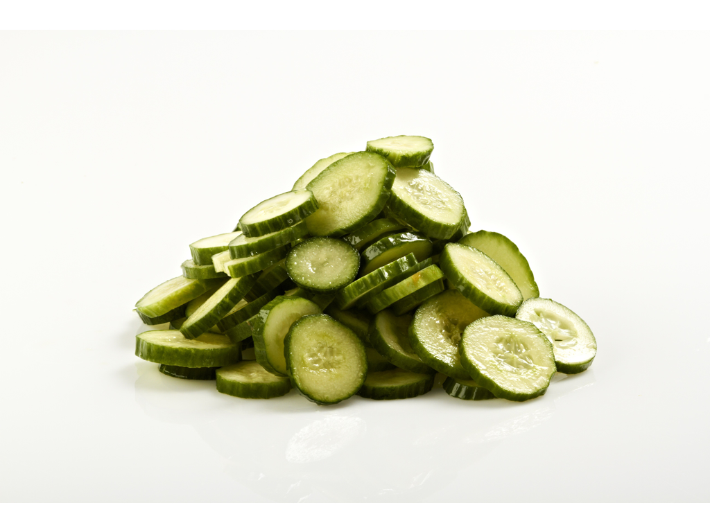 Agurker i skiver tykke 1 kg.
